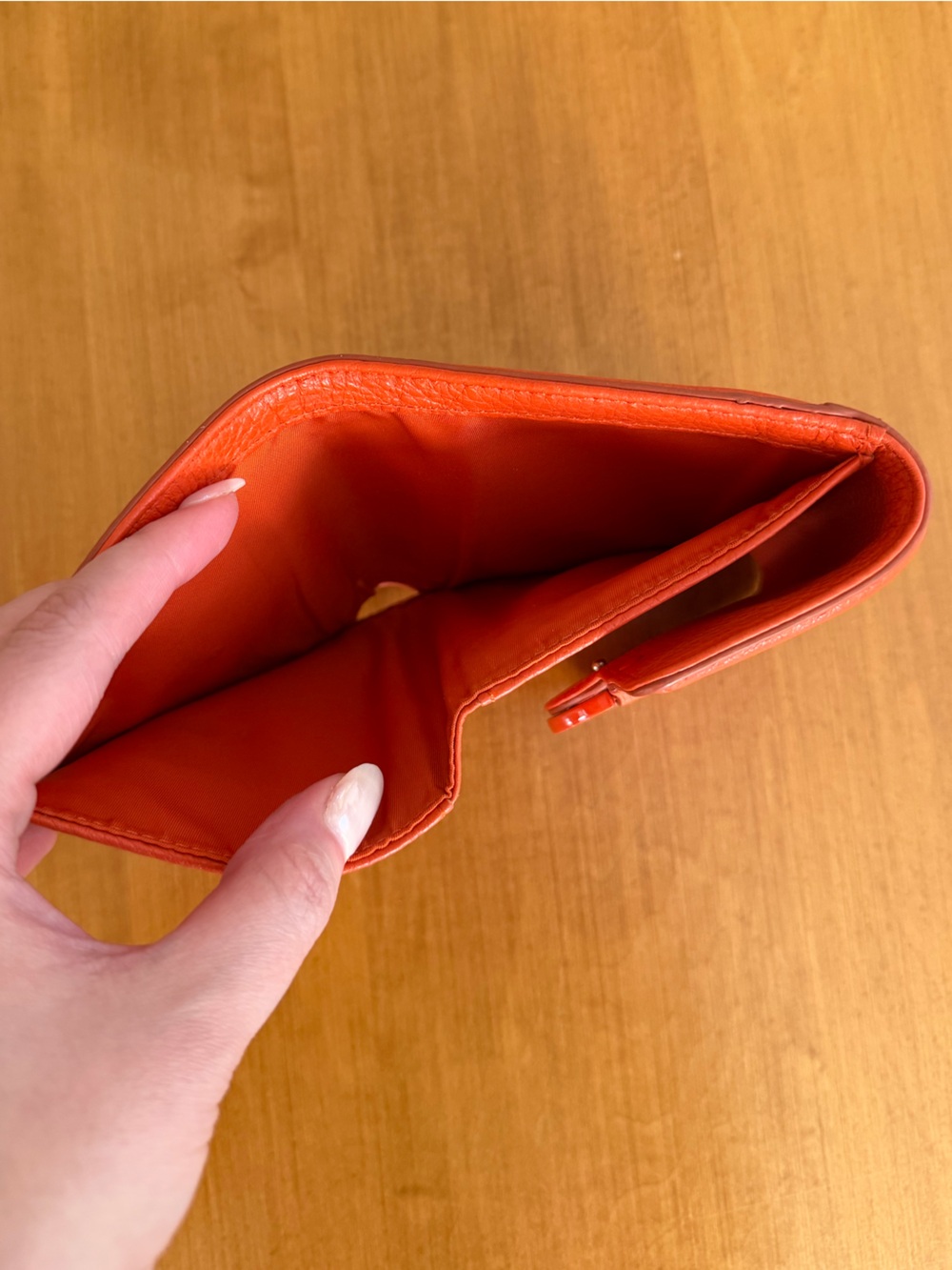 TORY BURCH Pebbled Leather Wallet - Picture 8 of 10